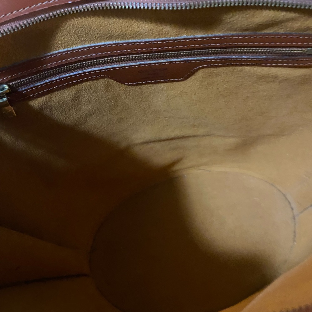 Louis Vuitton Saint Jacques Epi Leather Bag Made in France - Picture 8 of 15